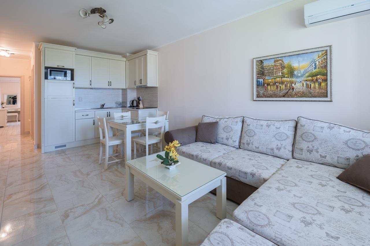 Apartments In Complex Poseidon Nesebar Bilik gambar